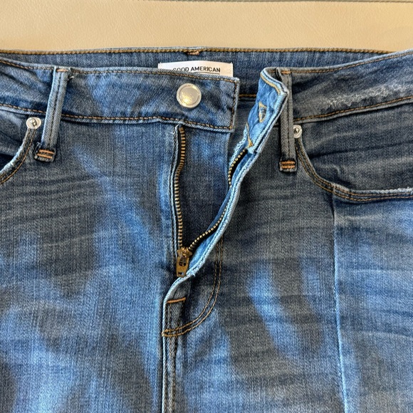 Good American Raw Hem Patchwork Jean Skirt - Picture 3 of 7